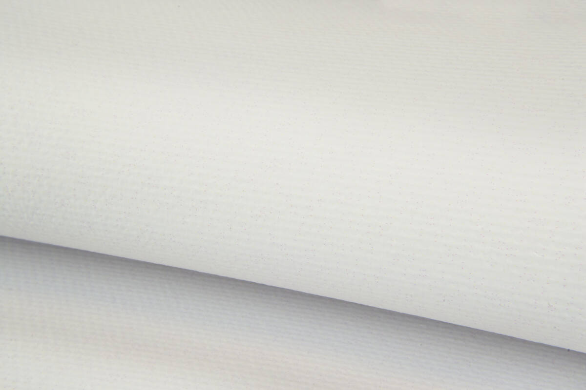 Cotton Canvas, +/- 260 g/m2
For UV, latex and (eco)solvent
1,52 x +/- 50 m
